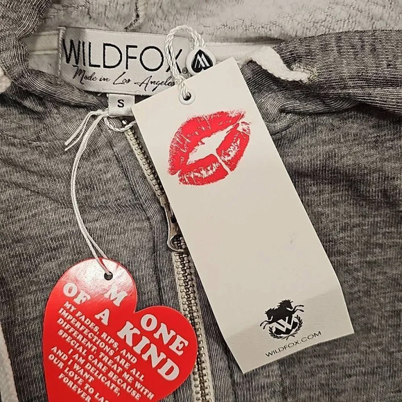 NEW Wildfox Gray Red Rose Embroidered Full Zip Jacket S - Picture 2 of 9